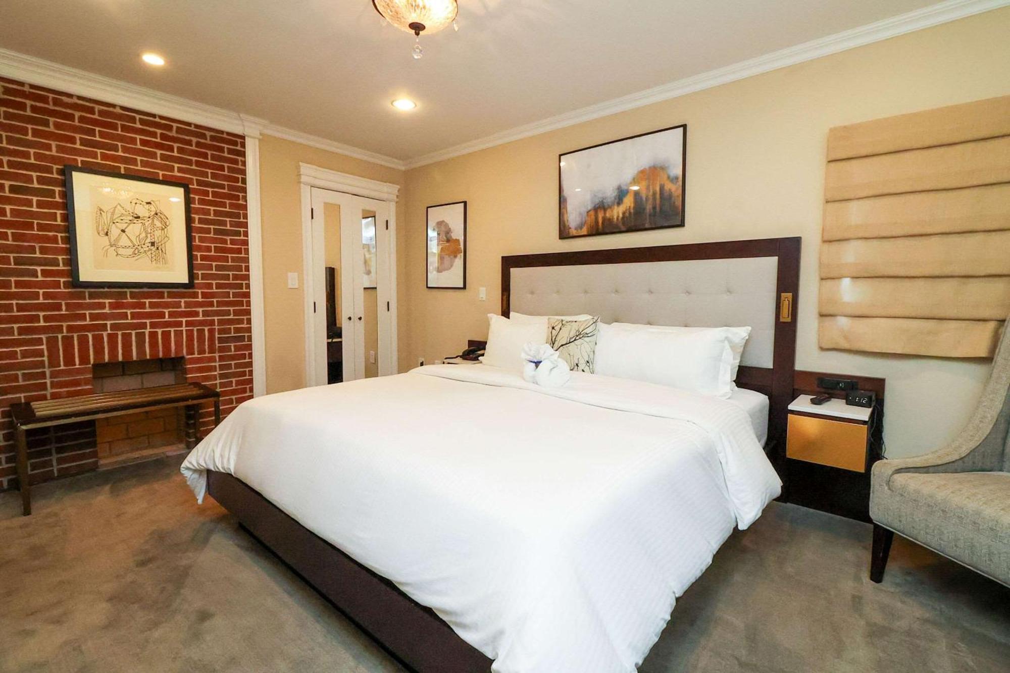 The Peacock Inn, Ascend Hotel Collection Princeton Bagian luar foto